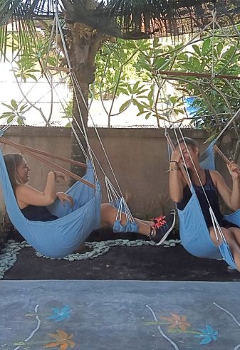 Chat Over Hammock